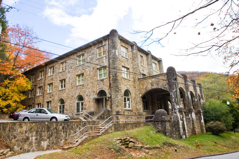 Howerton Residence Hall (1950)