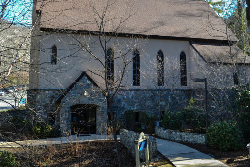 McGowan Center (1998)