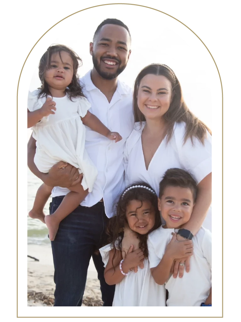 Photo of Akira and Maddie Shavers