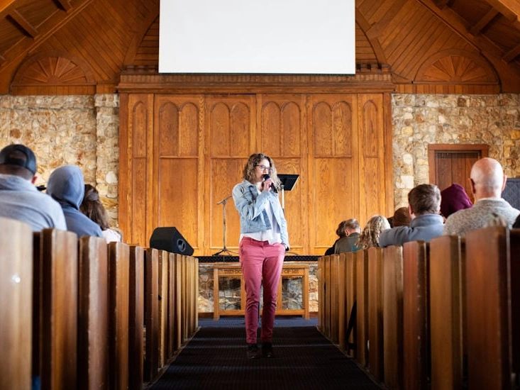Rev. Rachel Toone Pies leading a chapel service