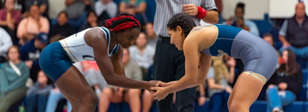 Montreat College women's wrestlers